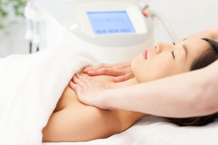まぶたが腫れて、目が痒いんです。67歳症例